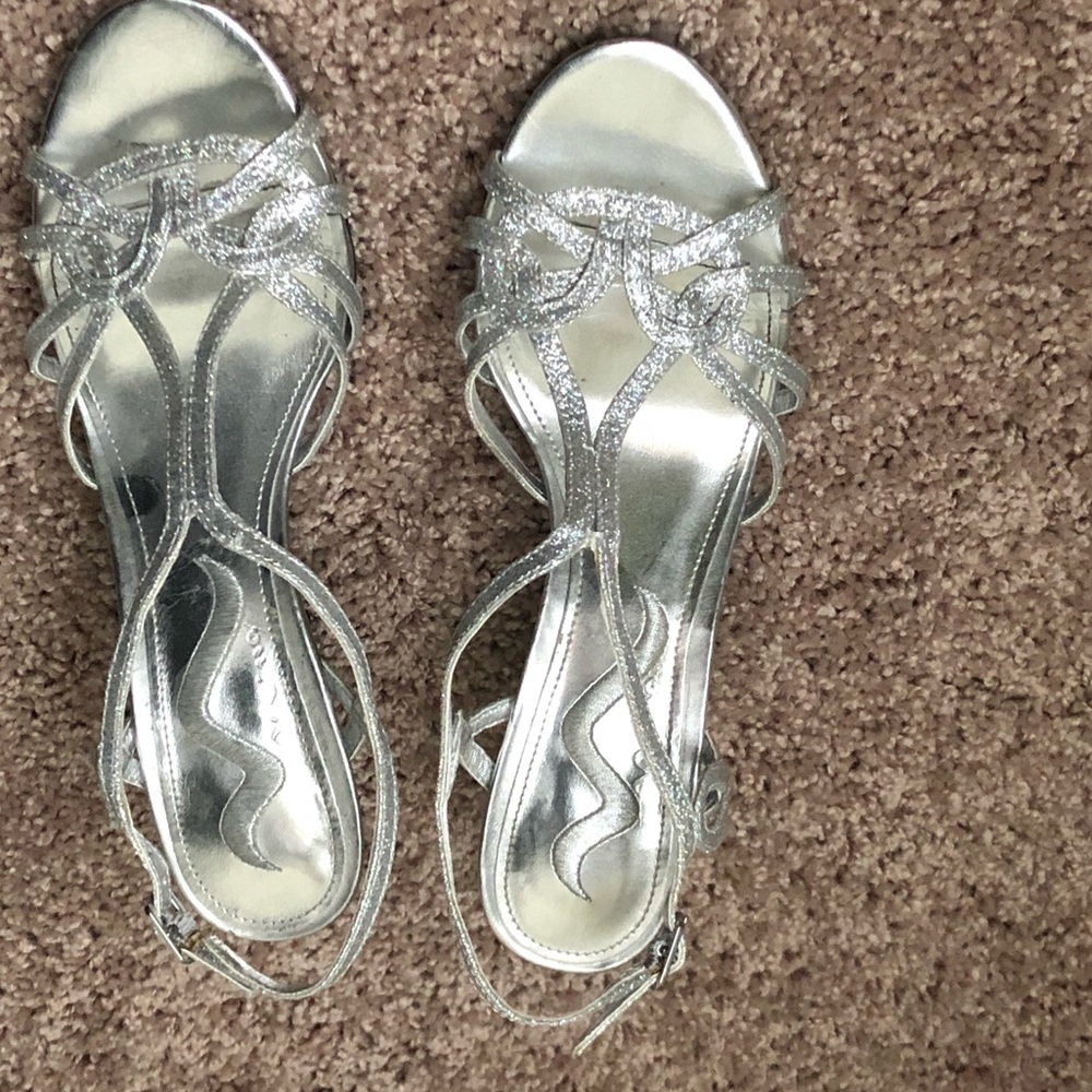 🔥Nina🔥Silver Heels - Picture 2 of 8